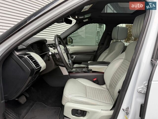 Белый Ленд Ровер Дискавери, объемом двигателя 3 л и пробегом 160 тыс. км за 37500 $, фото 26 на Automoto.ua