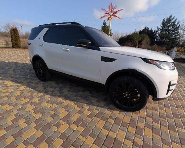 Білий Ленд Ровер Діскавері, об'ємом двигуна 2.99 л та пробігом 99 тис. км за 42500 $, фото 90 на Automoto.ua