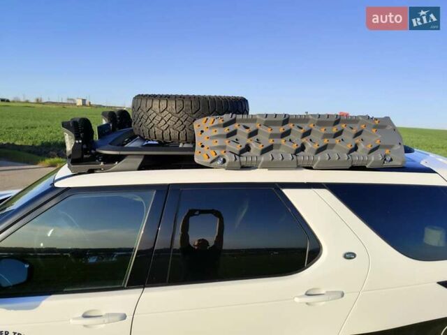 Ленд Ровер Дискавери 2019 в Одессе на Automoto.ua Белый Ленд Ровер Дискавери, объемом двигателя 3 л и пробегом 54 тыс. км за 70000 $, фото 5 на Automoto.ua