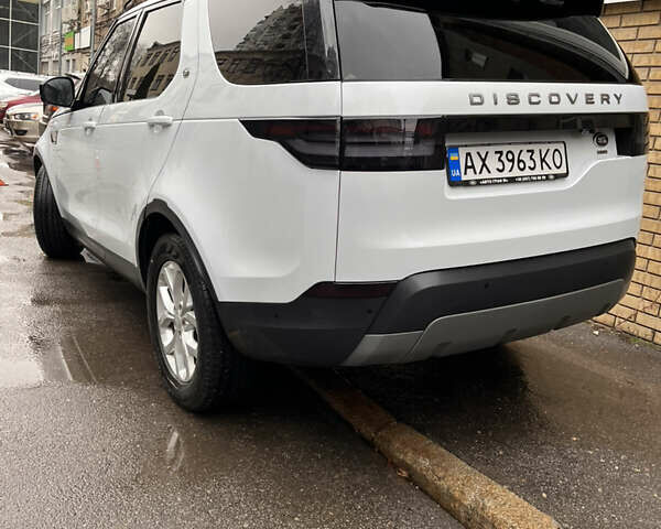 Белый Ленд Ровер Дискавери, объемом двигателя 3 л и пробегом 38 тыс. км за 31500 $, фото 1 на Automoto.ua