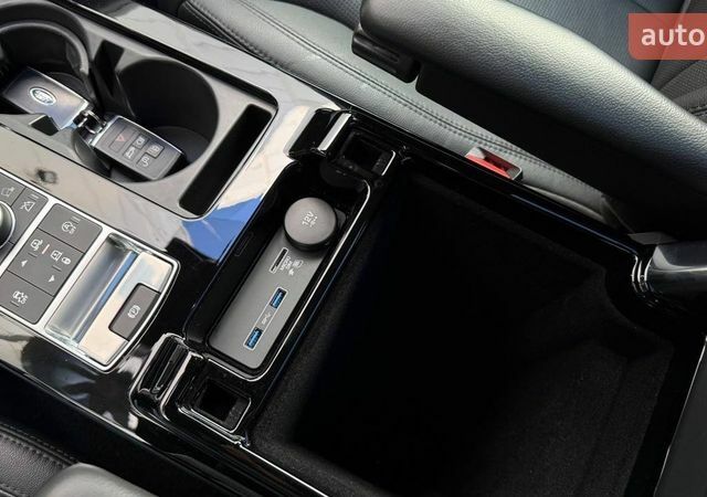 Білий Ленд Ровер Діскавері, об'ємом двигуна 3 л та пробігом 62 тис. км за 42990 $, фото 37 на Automoto.ua