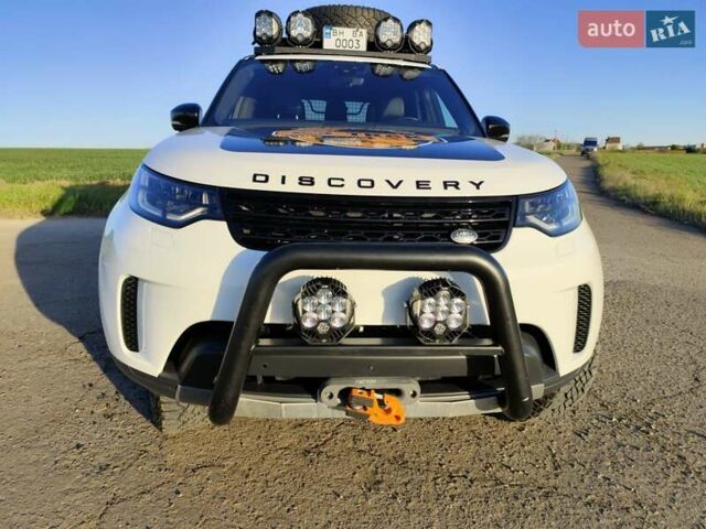Ленд Ровер Дискавери 2019 в Одессе на Automoto.ua Белый Ленд Ровер Дискавери, объемом двигателя 3 л и пробегом 54 тыс. км за 70000 $, фото 2 на Automoto.ua