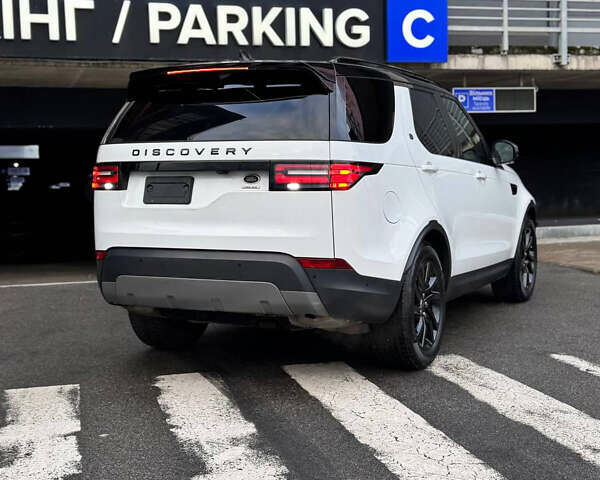 Білий Ленд Ровер Діскавері, об'ємом двигуна 3 л та пробігом 62 тис. км за 47000 $, фото 9 на Automoto.ua