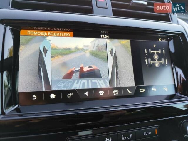 Ленд Ровер Дискавери 2019 в Одессе на Automoto.ua Белый Ленд Ровер Дискавери, объемом двигателя 3 л и пробегом 54 тыс. км за 70000 $, фото 32 на Automoto.ua