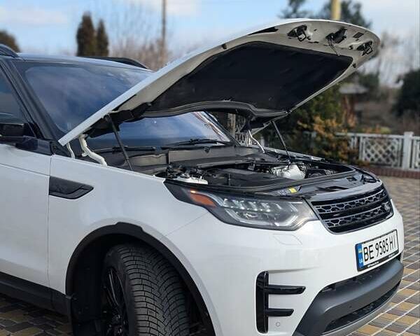 Білий Ленд Ровер Діскавері, об'ємом двигуна 2.99 л та пробігом 99 тис. км за 42500 $, фото 66 на Automoto.ua