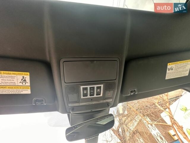 Белый Ленд Ровер Дискавери, объемом двигателя 3 л и пробегом 155 тыс. км за 24900 $, фото 8 на Automoto.ua