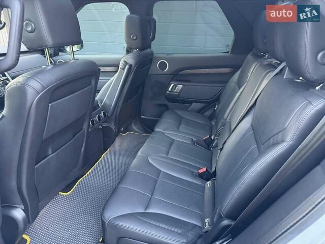 Ленд Ровер Дискавери 2019 в Львове на Automoto.ua Белый Ленд Ровер Дискавери, объемом двигателя 3 л и пробегом 112 тыс. км за 43000 $, фото 5 на Automoto.ua