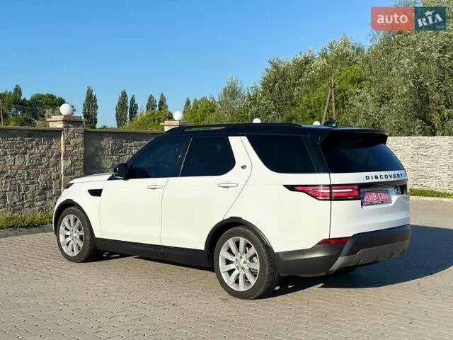 Білий Ленд Ровер Діскавері, об'ємом двигуна 3 л та пробігом 99 тис. км за 44500 $, фото 7 на Automoto.ua