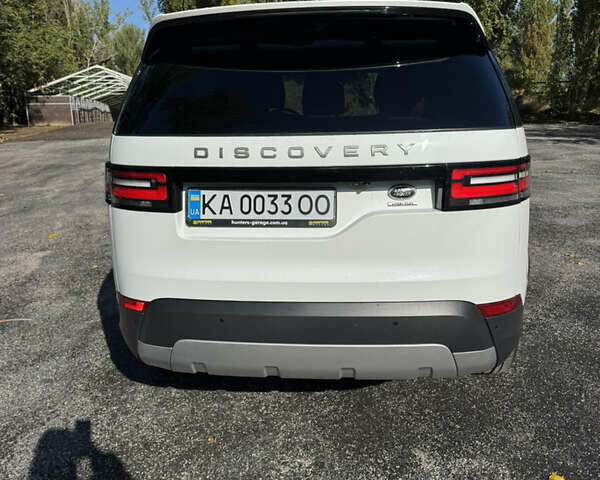 Білий Ленд Ровер Діскавері, об'ємом двигуна 3 л та пробігом 67 тис. км за 47500 $, фото 5 на Automoto.ua