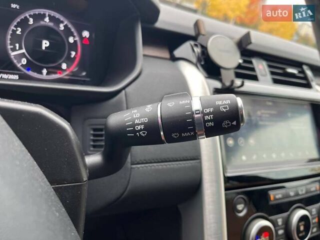 Білий Ленд Ровер Діскавері, об'ємом двигуна 3 л та пробігом 68 тис. км за 45990 $, фото 20 на Automoto.ua