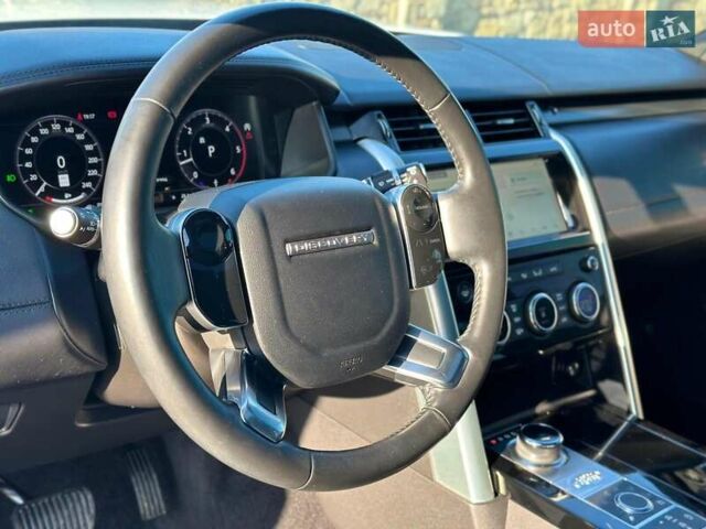 Білий Ленд Ровер Діскавері, об'ємом двигуна 3 л та пробігом 99 тис. км за 44500 $, фото 34 на Automoto.ua