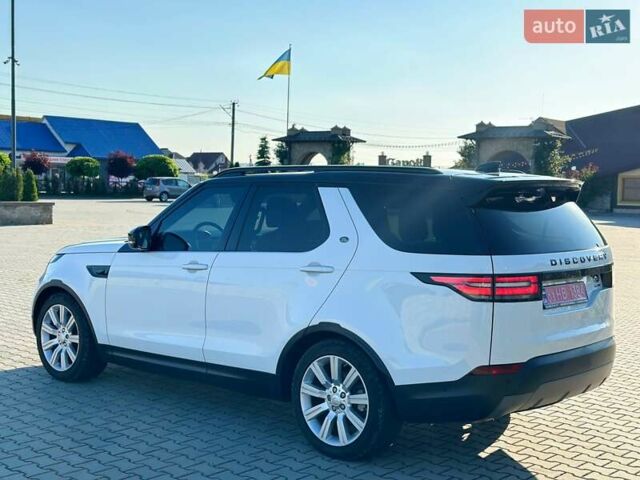 Білий Ленд Ровер Діскавері, об'ємом двигуна 3 л та пробігом 99 тис. км за 44500 $, фото 6 на Automoto.ua