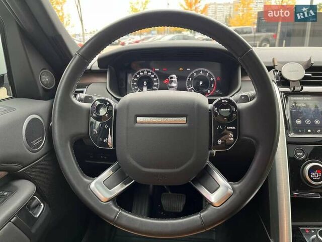 Білий Ленд Ровер Діскавері, об'ємом двигуна 3 л та пробігом 68 тис. км за 45990 $, фото 13 на Automoto.ua