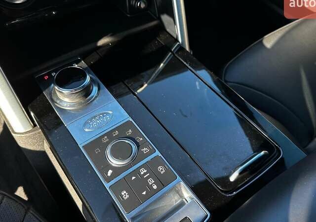 Білий Ленд Ровер Діскавері, об'ємом двигуна 3 л та пробігом 99 тис. км за 39500 $, фото 49 на Automoto.ua