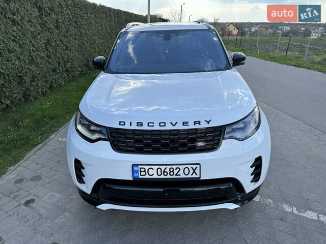 Білий Ленд Ровер Діскавері, об'ємом двигуна 3 л та пробігом 44 тис. км за 59600 $, фото 1 на Automoto.ua