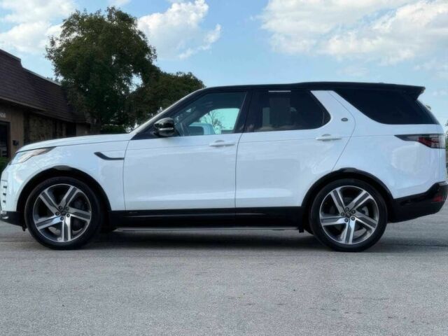 Білий Ленд Ровер Діскавері, об'ємом двигуна 3 л та пробігом 19 тис. км за 19900 $, фото 3 на Automoto.ua