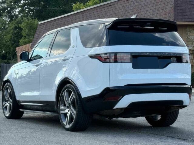 Білий Ленд Ровер Діскавері, об'ємом двигуна 3 л та пробігом 19 тис. км за 19900 $, фото 6 на Automoto.ua