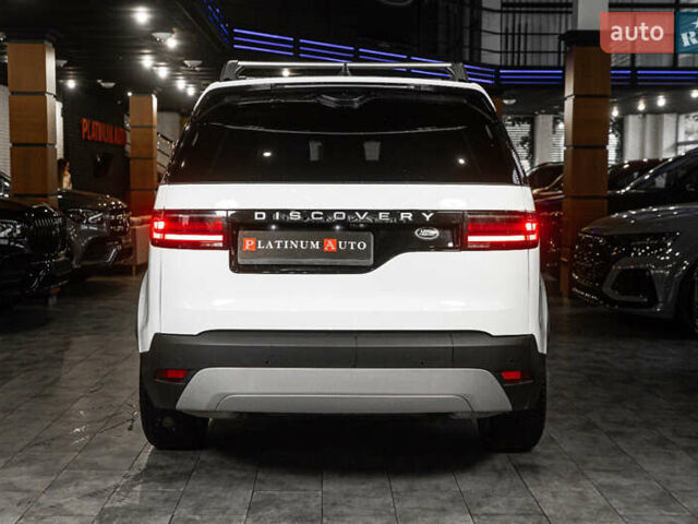 Белый Ленд Ровер Дискавери, объемом двигателя 2 л и пробегом 27 тыс. км за 53000 $, фото 5 на Automoto.ua