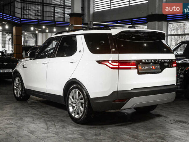 Білий Ленд Ровер Діскавері, об'ємом двигуна 2 л та пробігом 27 тис. км за 49900 $, фото 3 на Automoto.ua