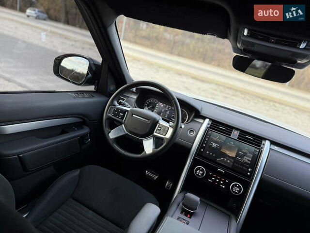 Білий Ленд Ровер Діскавері, об'ємом двигуна 3 л та пробігом 116 тис. км за 67500 $, фото 17 на Automoto.ua