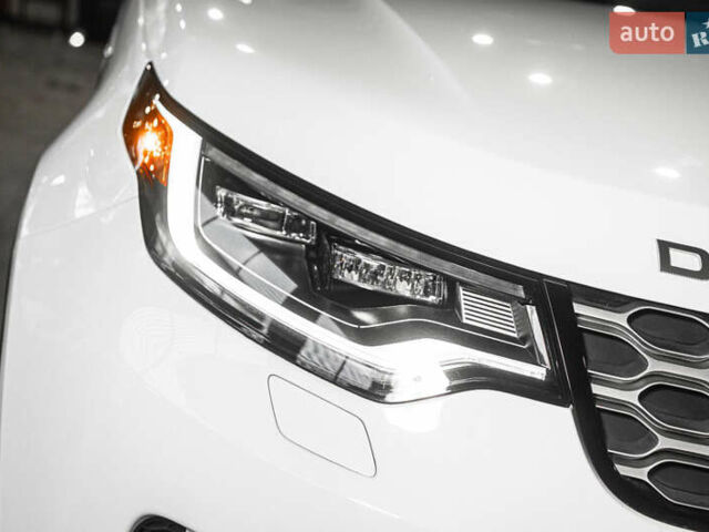 Белый Ленд Ровер Дискавери, объемом двигателя 2 л и пробегом 27 тыс. км за 53000 $, фото 6 на Automoto.ua