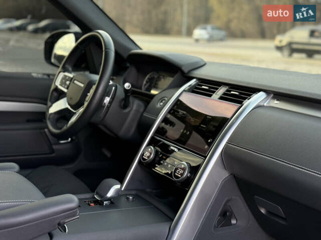 Білий Ленд Ровер Діскавері, об'ємом двигуна 3 л та пробігом 116 тис. км за 67500 $, фото 27 на Automoto.ua