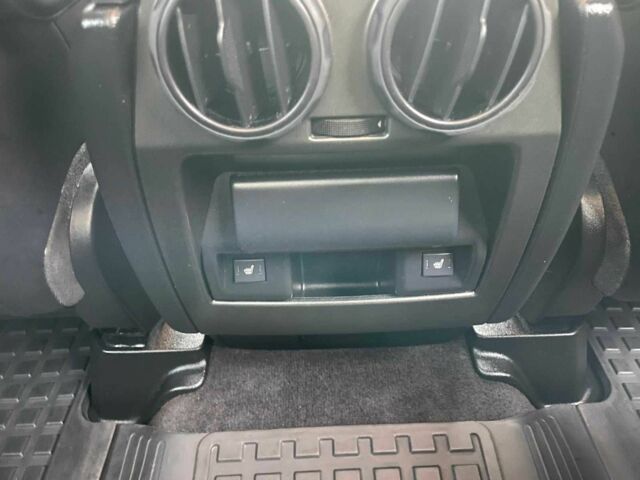 Бежевый Ленд Ровер Дискавери, объемом двигателя 3 л и пробегом 340 тыс. км за 16900 $, фото 19 на Automoto.ua