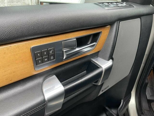 Бежевый Ленд Ровер Дискавери, объемом двигателя 3 л и пробегом 340 тыс. км за 16900 $, фото 13 на Automoto.ua