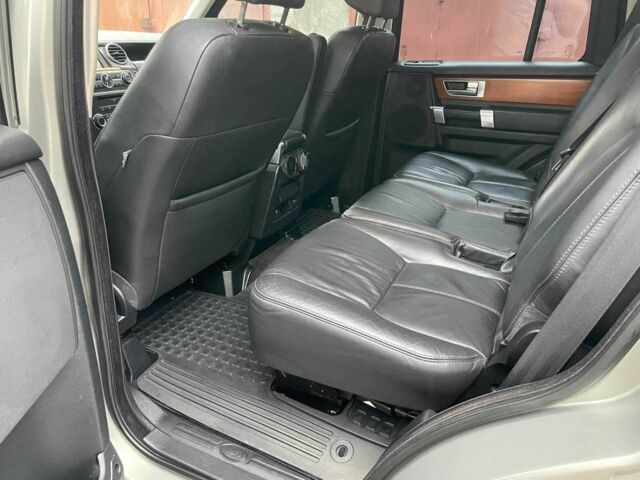 Бежевый Ленд Ровер Дискавери, объемом двигателя 3 л и пробегом 340 тыс. км за 16900 $, фото 15 на Automoto.ua