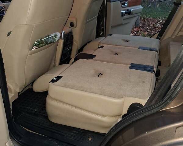 Бежевый Ленд Ровер Дискавери, объемом двигателя 2.99 л и пробегом 240 тыс. км за 22500 $, фото 13 на Automoto.ua