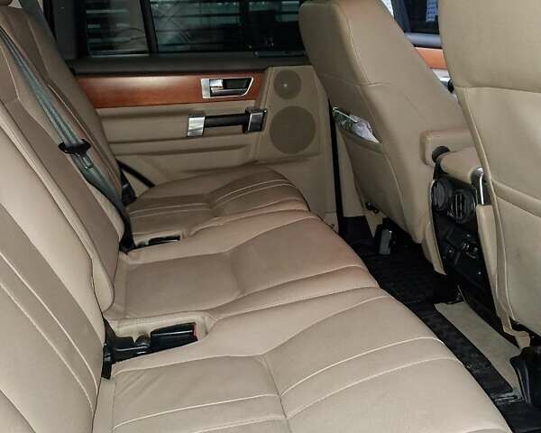 Бежевый Ленд Ровер Дискавери, объемом двигателя 2.99 л и пробегом 240 тыс. км за 22500 $, фото 9 на Automoto.ua