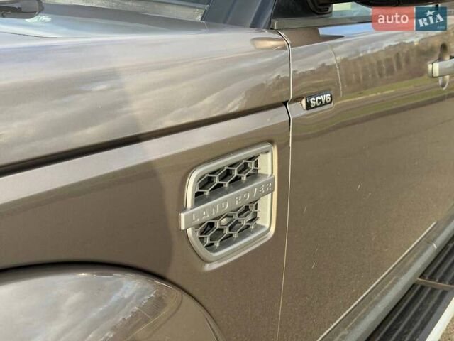 Бежевий Ленд Ровер Діскавері, об'ємом двигуна 3 л та пробігом 164 тис. км за 19000 $, фото 9 на Automoto.ua