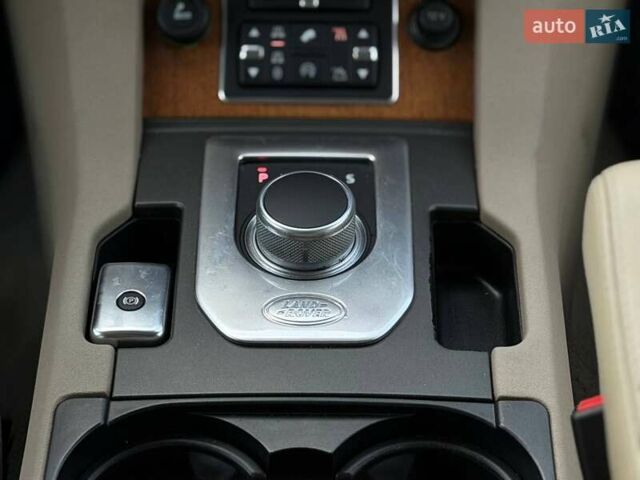 Бежевий Ленд Ровер Діскавері, об'ємом двигуна 3 л та пробігом 164 тис. км за 19000 $, фото 49 на Automoto.ua