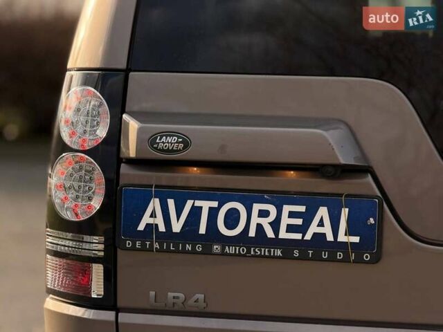 Бежевий Ленд Ровер Діскавері, об'ємом двигуна 3 л та пробігом 164 тис. км за 19000 $, фото 23 на Automoto.ua