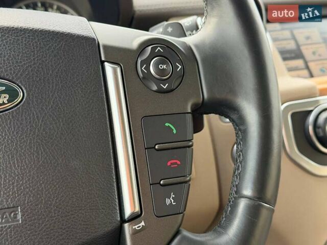 Бежевий Ленд Ровер Діскавері, об'ємом двигуна 3 л та пробігом 164 тис. км за 19000 $, фото 52 на Automoto.ua