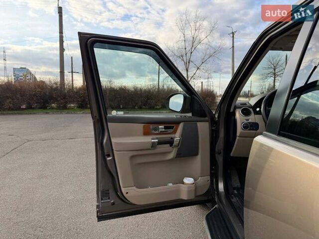 Бежевий Ленд Ровер Діскавері, об'ємом двигуна 3 л та пробігом 164 тис. км за 19000 $, фото 36 на Automoto.ua