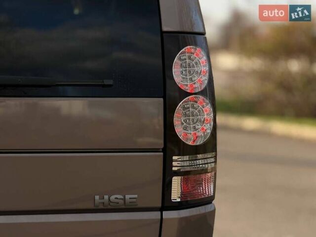 Бежевий Ленд Ровер Діскавері, об'ємом двигуна 3 л та пробігом 164 тис. км за 19000 $, фото 24 на Automoto.ua