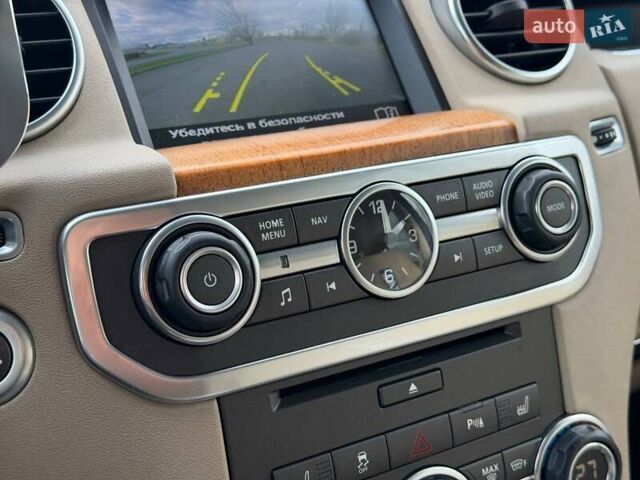 Бежевий Ленд Ровер Діскавері, об'ємом двигуна 3 л та пробігом 164 тис. км за 19000 $, фото 58 на Automoto.ua