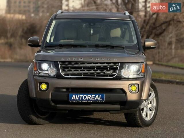 Бежевий Ленд Ровер Діскавері, об'ємом двигуна 3 л та пробігом 164 тис. км за 19000 $, фото 2 на Automoto.ua