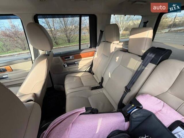 Бежевий Ленд Ровер Діскавері, об'ємом двигуна 3 л та пробігом 164 тис. км за 19000 $, фото 35 на Automoto.ua