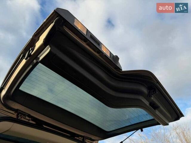 Бежевий Ленд Ровер Діскавері, об'ємом двигуна 3 л та пробігом 164 тис. км за 19000 $, фото 32 на Automoto.ua