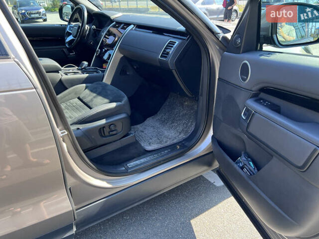 Бежевий Ленд Ровер Діскавері, об'ємом двигуна 3 л та пробігом 155 тис. км за 39900 $, фото 9 на Automoto.ua