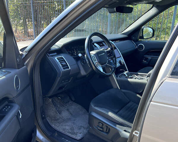 Бежевий Ленд Ровер Діскавері, об'ємом двигуна 3 л та пробігом 155 тис. км за 39900 $, фото 10 на Automoto.ua