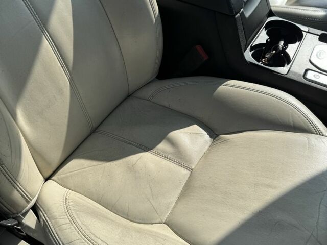 Чорний Ленд Ровер Діскавері, об'ємом двигуна 3 л та пробігом 180 тис. км за 11528 $, фото 6 на Automoto.ua