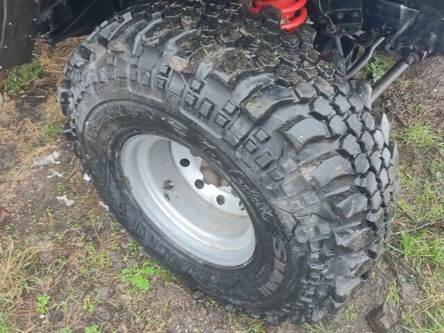 Чорний Ленд Ровер Діскавері, об'ємом двигуна 2 л та пробігом 100 тис. км за 8900 $, фото 7 на Automoto.ua