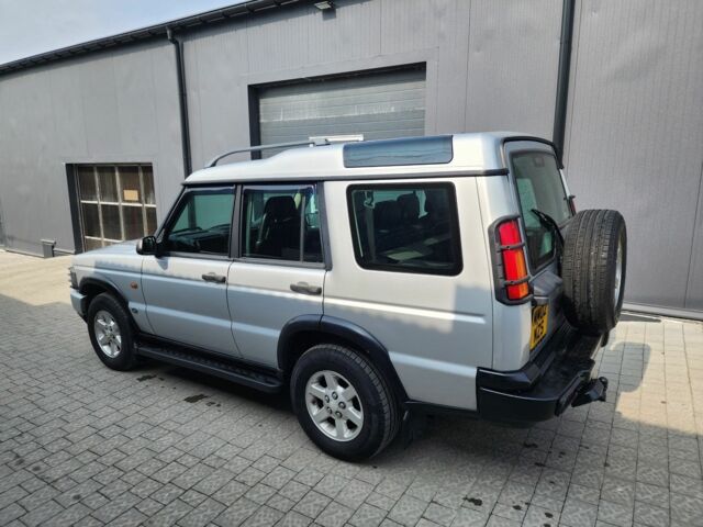 Чорний Ленд Ровер Діскавері, об'ємом двигуна 2.5 л та пробігом 130 тис. км за 6341 $, фото 7 на Automoto.ua