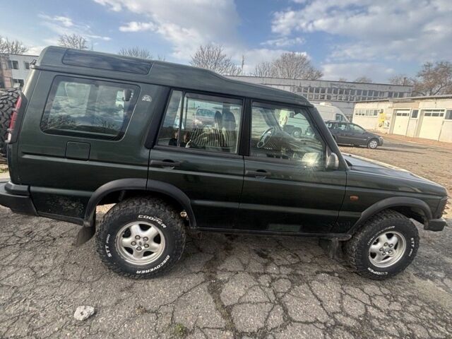 Черный Ленд Ровер Дискавери, объемом двигателя 2.5 л и пробегом 1 тыс. км за 4500 $, фото 1 на Automoto.ua