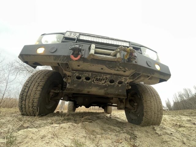 Черный Ленд Ровер Дискавери, объемом двигателя 2.9 л и пробегом 220 тыс. км за 4700 $, фото 3 на Automoto.ua