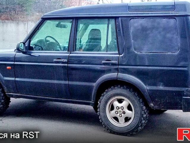 Черный Ленд Ровер Дискавери, объемом двигателя 2.5 л и пробегом 309 тыс. км за 5900 $, фото 1 на Automoto.ua