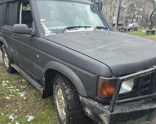 Чорний Ленд Ровер Діскавері, об'ємом двигуна 2.5 л та пробігом 400 тис. км за 3600 $, фото 1 на Automoto.ua